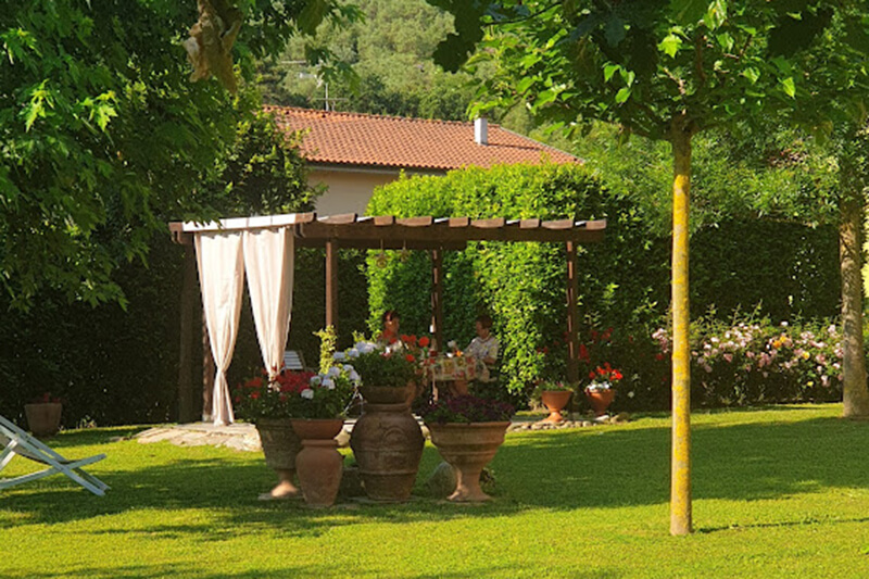 marta guest house - la villa - gazebo